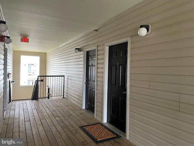 Building Photo - 21216 McFadden Square