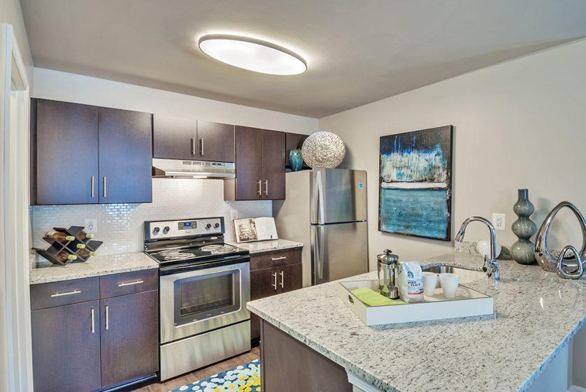 The Knoll at Fair Oaks Apartments in Fairfax, VA