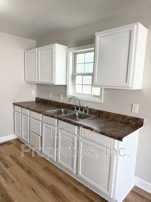 Building Photo - 1713 Harrel St