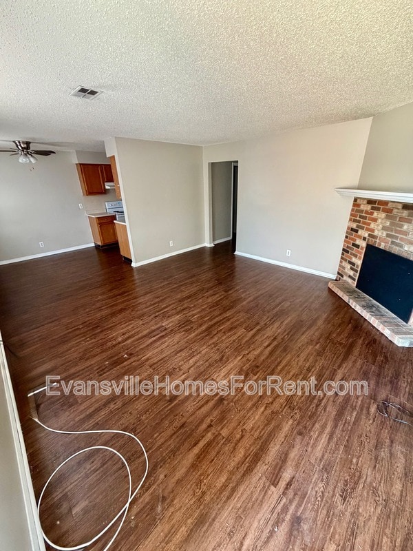 Foto del edificio - 1115 W Virginia St