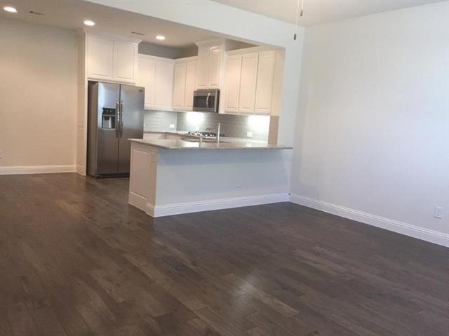 Foto del edificio - 7109 Huckleberry Dr