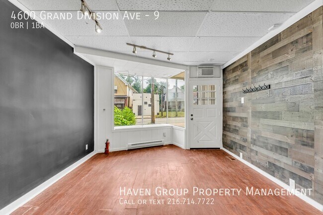 Foto del edificio - 4600 Grand Division Ave