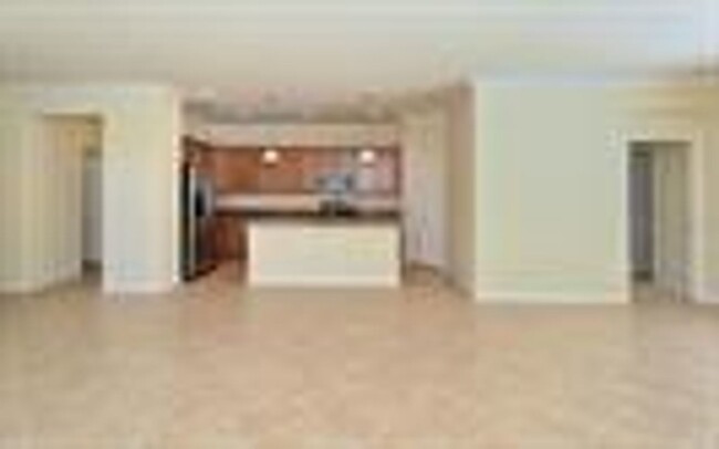 Foto del edificio - 4 bedroom, 3 bath, 2-car Garage