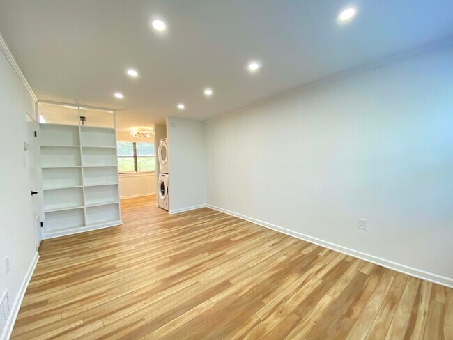 Foto del edificio - Faris Ridge Condominiums