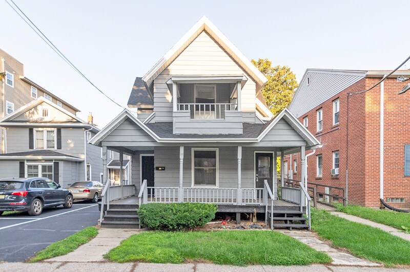 Primary Photo - 117 Louis St