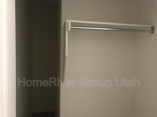 Foto del edificio - 380 N 500 W