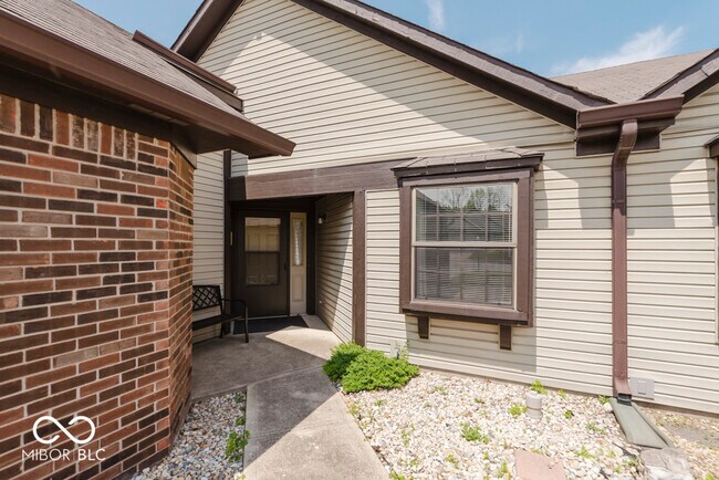 Foto del edificio - 7630 Justin Ln