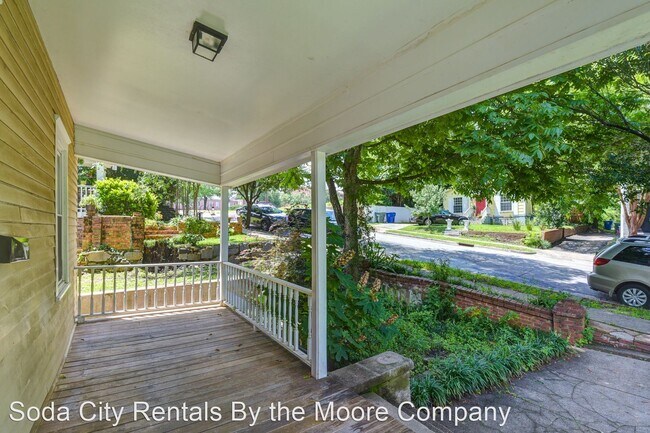 Foto del edificio - 1 br, 1 bath House - 2214 Clark Street