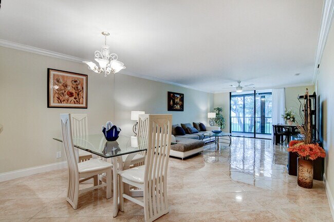 Foto del edificio - 15461 Pembridge Dr