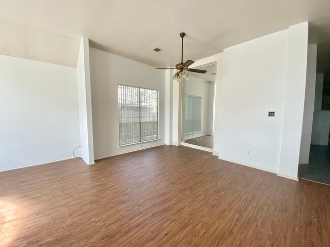 Formal living/dining - 302 N Kings Canyon Dr