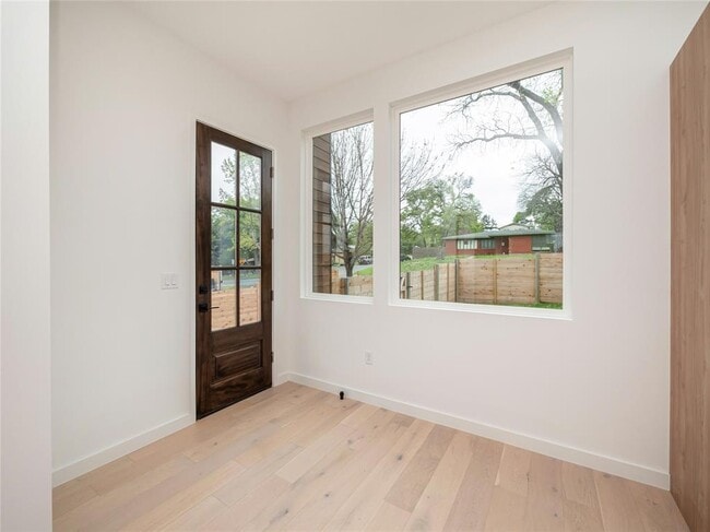 Foto del edificio - 1712 Woodland Ave