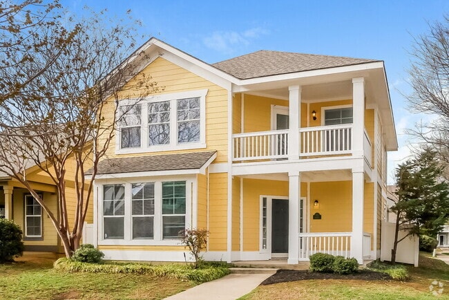 Building Photo - 9867 Walnut Hill Dr