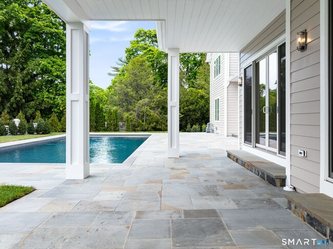 Building Photo - 68 Dearfield Dr