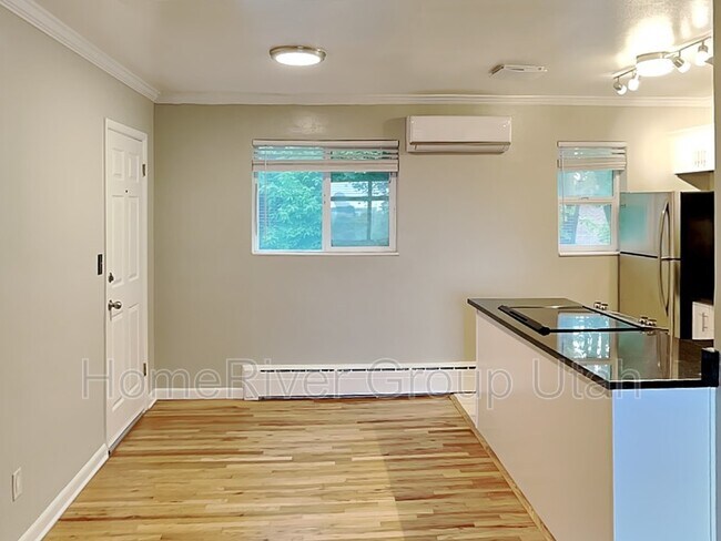 Foto del edificio - 575 S 1000 E
