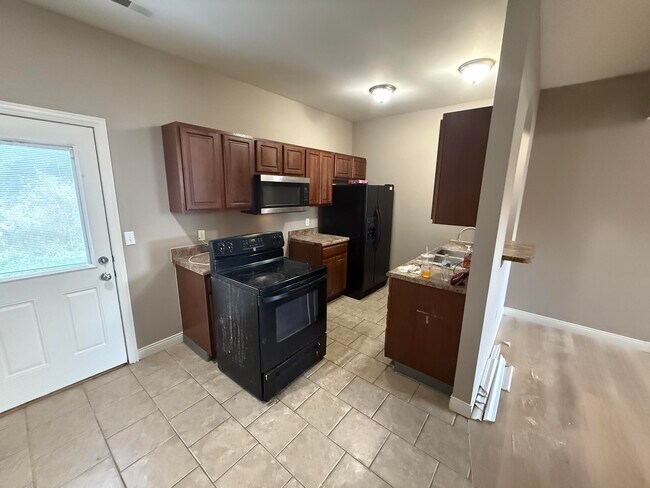 Foto del edificio - 7461 Arratt Ct