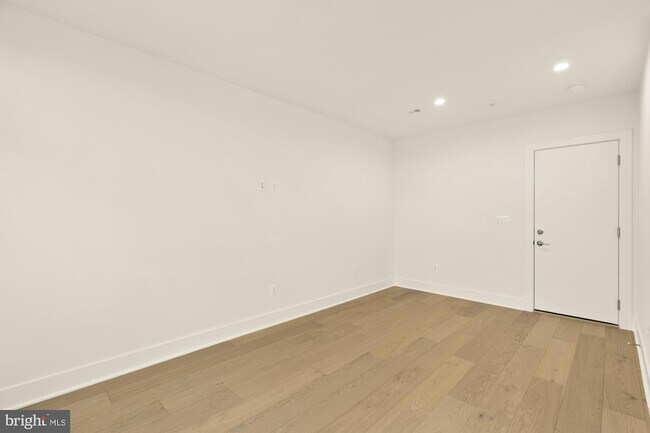 Foto del edificio - 2607 1st St NW