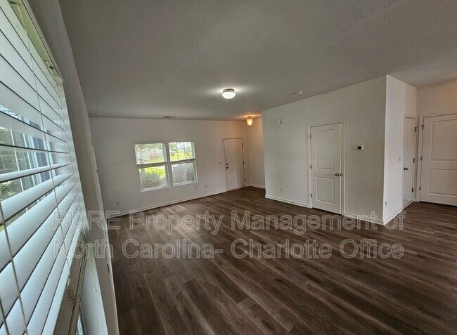 Foto del edificio - 1404 Henry David Ct