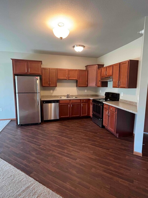 Primary Photo - 2107 N Highland Ave