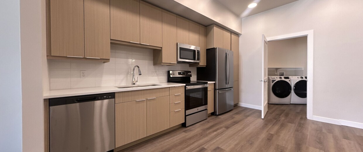 Photo - Grandeur Apartments