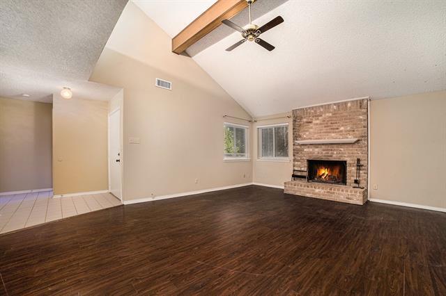 Foto del edificio - 5213 Prairie Creek Dr
