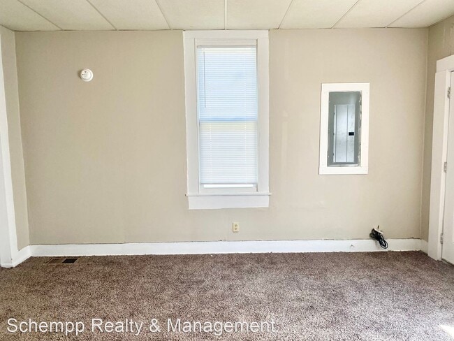 Building Photo - 3 br, 1 bath House - 2337 W. Madison