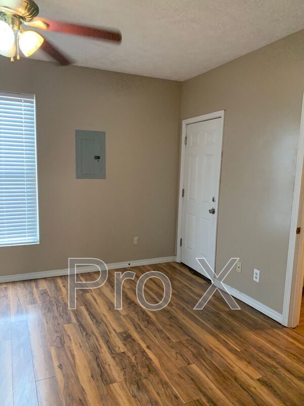 Foto del edificio - 904 S Pennsylvania Ave