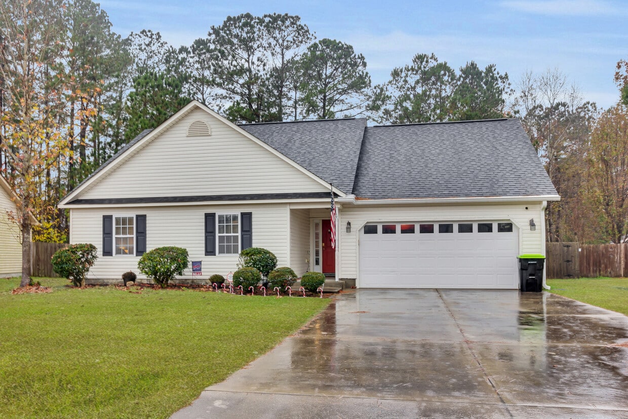 Foto principal - 158 Oakley Dr