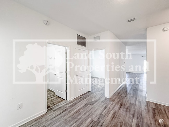 Building Photo - 4141 Salt Springs Ln