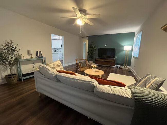 Foto del edificio - 912 Mildred St