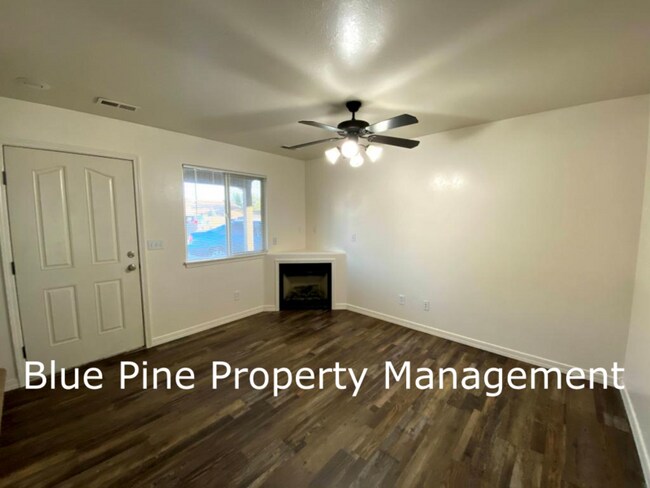 Building Photo - 1512 N Stevens Dr