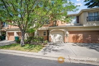 Building Photo - 1574 Calais Ct