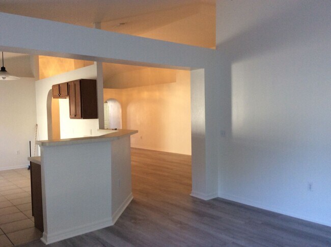 Foto del edificio - Large 4 x2 Groveland, FL