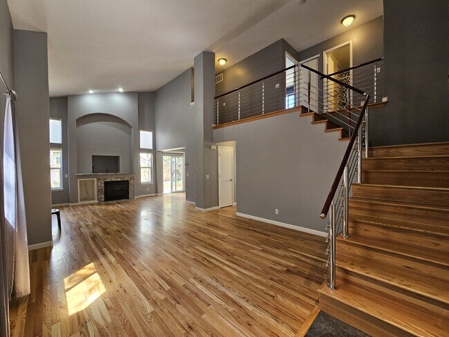 Foto del edificio - 11215 Jansen St