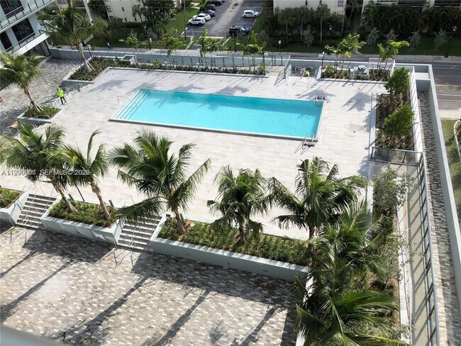 Foto del edificio - 2960 NE 207th St