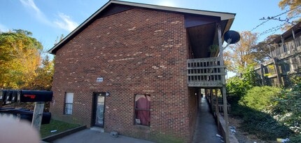 Building Photo - 1400 W Academy St