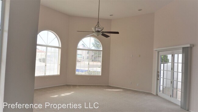 Building Photo - 4 br, 2.5 bath House - 2834 Palmer Dr.