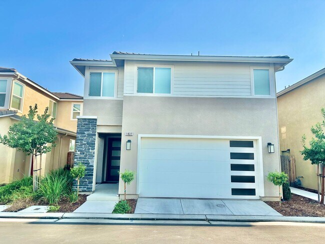 Foto del edificio - Newly Buily North Clovis 3/2.5 in Gated Co...