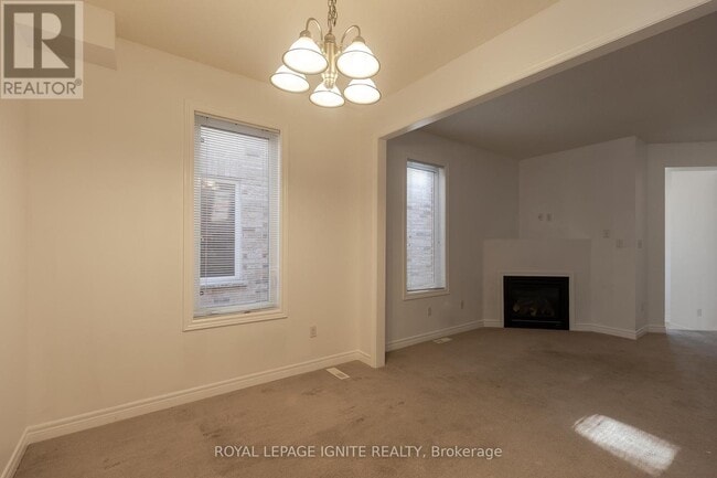 Building Photo - 5402 Bellaggio Crescent