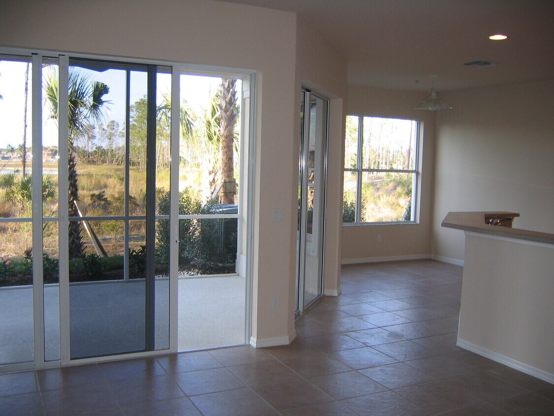 Foto principal - 12854 Carrington Cir