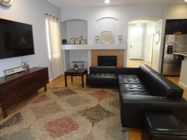 Foto del edificio - 2199 Carol Ann Dr