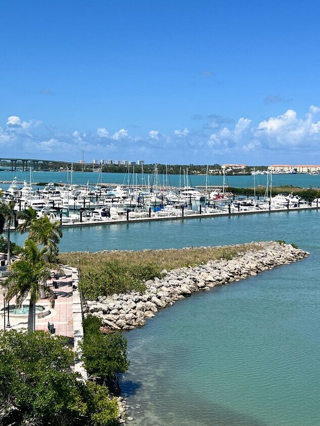 Primary Photo - IMMACULATE PENTHOUSE CONDO WITH BREATHTAKI...