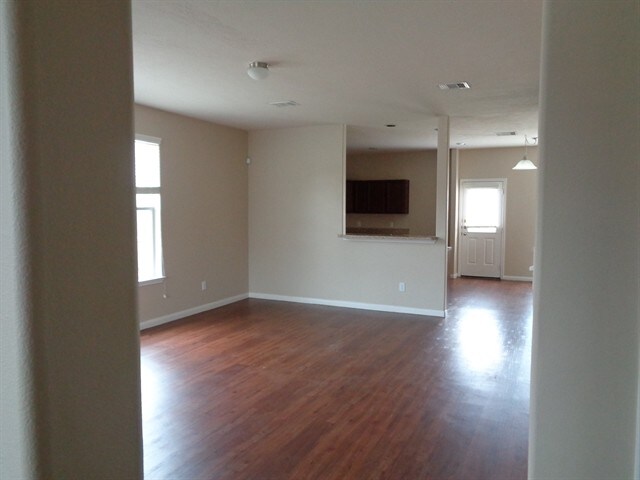 Building Photo - 25 Old Presidio Drive