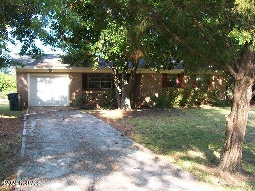 Primary Photo - 1305 Avon Ct