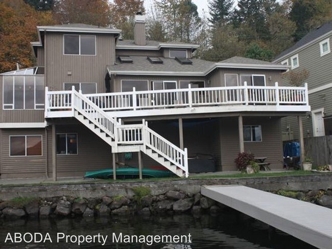 Building Photo - 4257 E Lake Sammamish Shore Ln SE