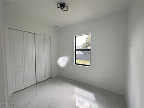 Building Photo - 1214 Cherry St E