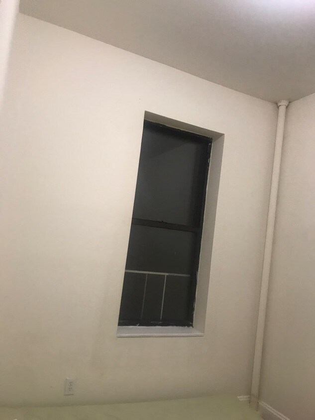 Foto principal - 25-38 43rd St