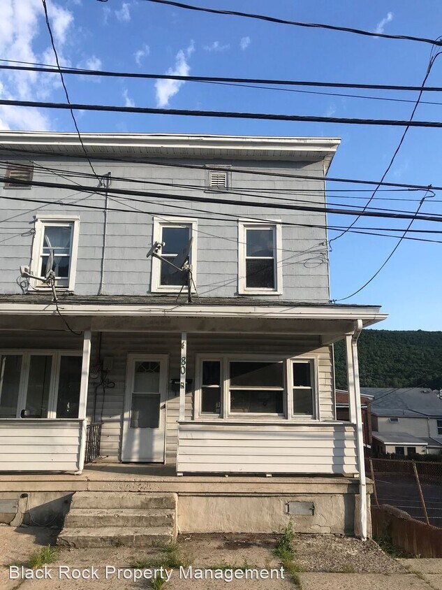 3 br, 1 bath House 80 West Center Street House for Rent in