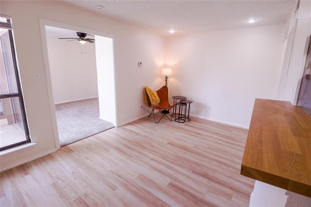 Foto del edificio - 2309 Balsam Dr