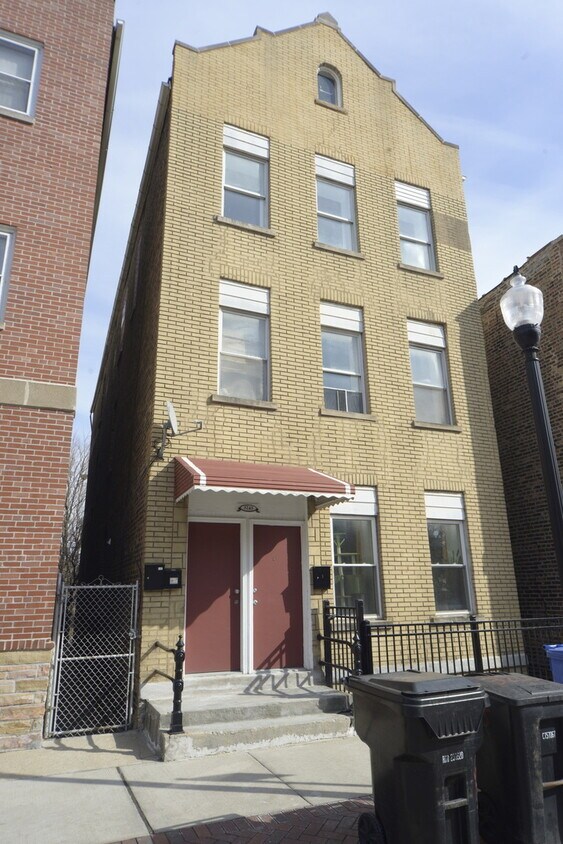 Foto principal - 3245 S Morgan St