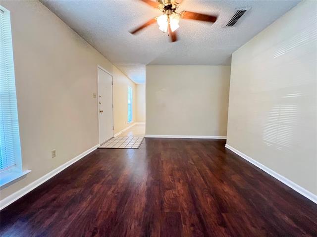 Foto del edificio - 3406 Valley View Rd